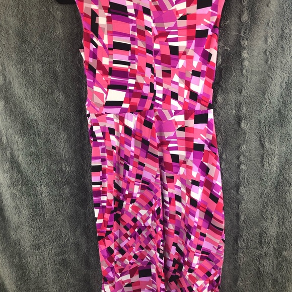 Pink Geometric Dress - Picture 2 of 6